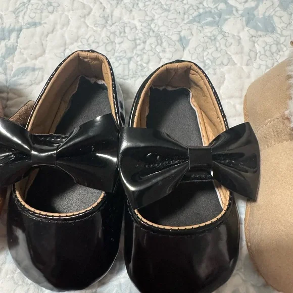 Adorable Infant Girl Shoe Lot - Picture 3 of 8